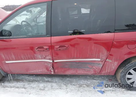 2005 Chrysler Town & Country Touring z USA, uszkodzony, nr VIN 2C4GP54L45R602070